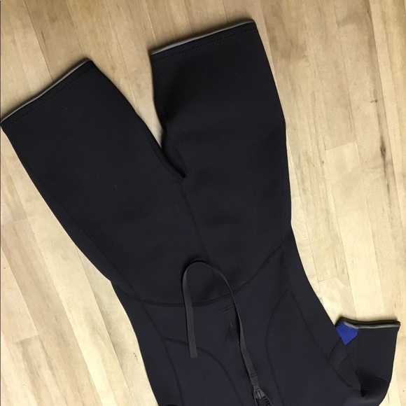 O brien neoprene wet suit back zipper, men’s small - Picture 7 of 8